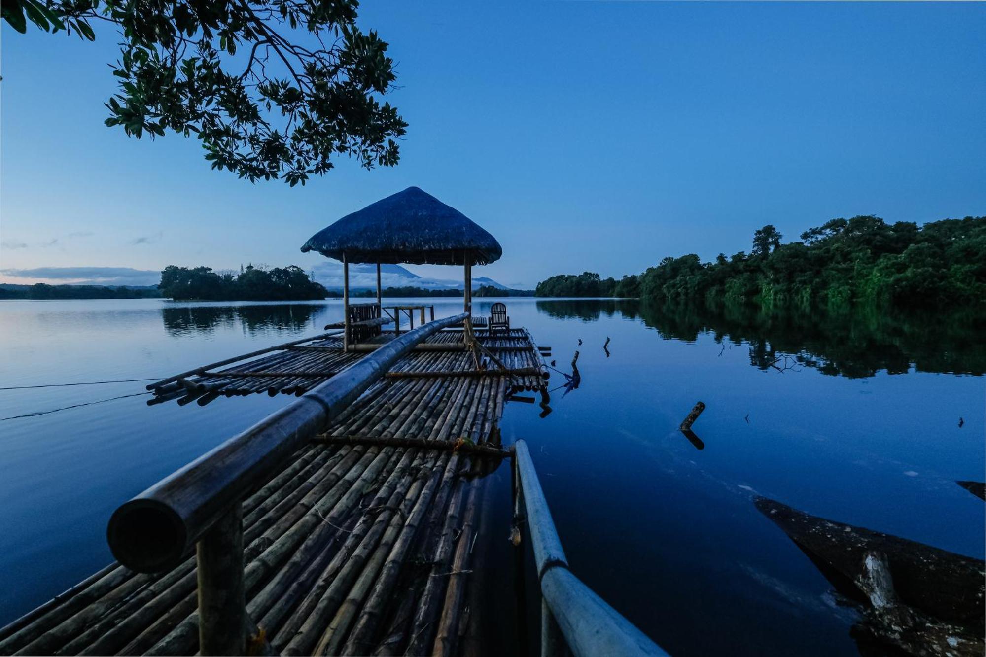 Almost Heaven Lake Resort By Cocotel Cavinti Екстериор снимка