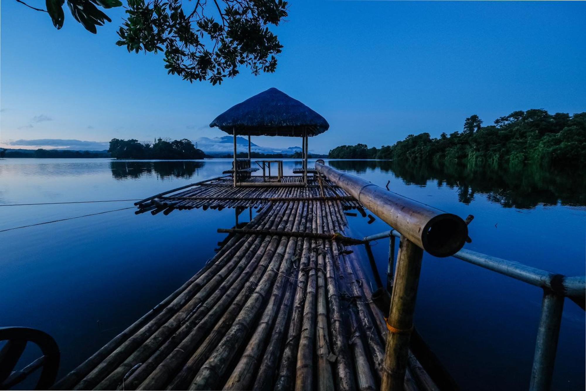 Almost Heaven Lake Resort By Cocotel Cavinti Екстериор снимка